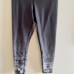 Vie Active Printed Leggings